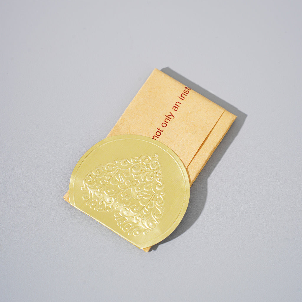 A Gift Hidden in Silence — From Surprise to Heartbeat.